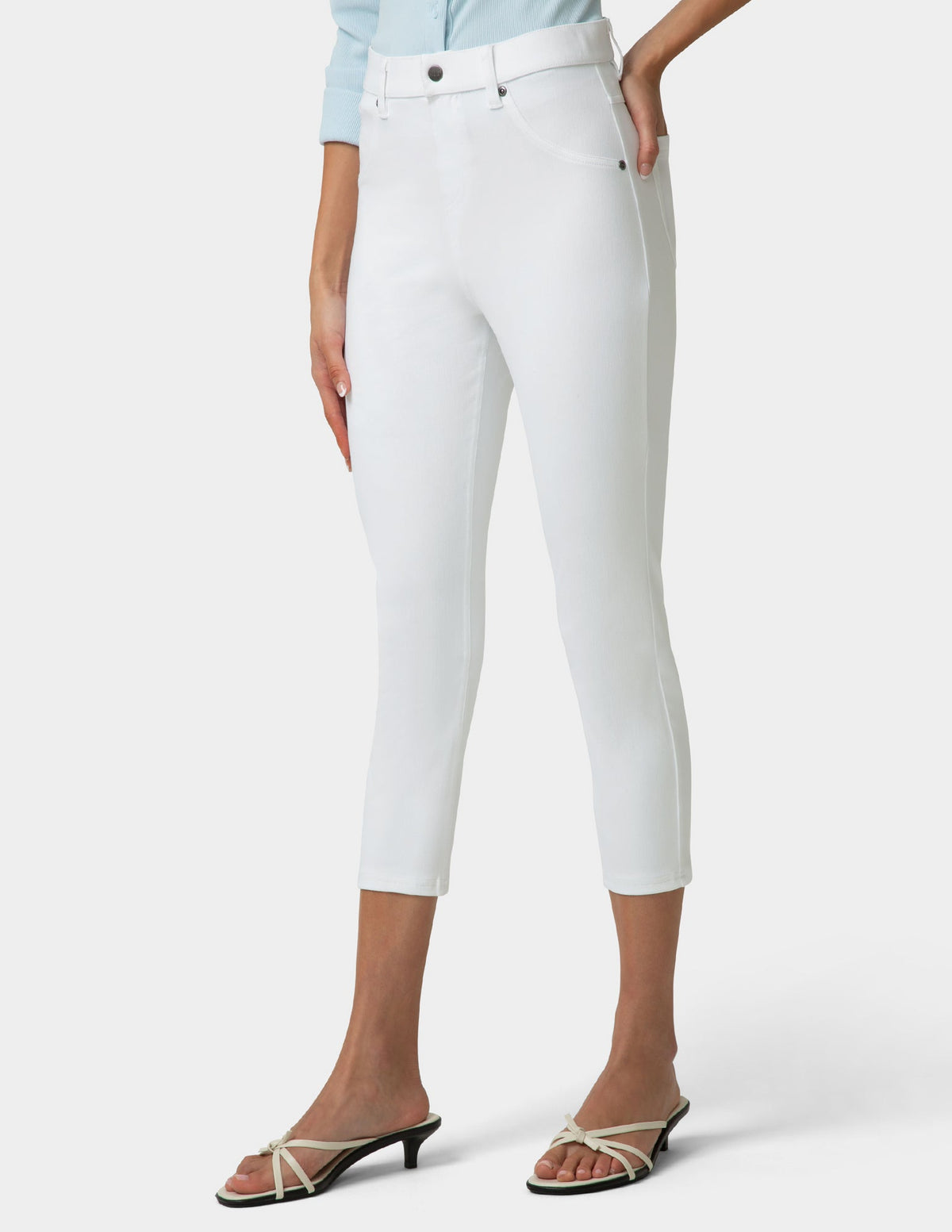 Hue Hi-Rise Ultra Soft Denim Capri Legging - White