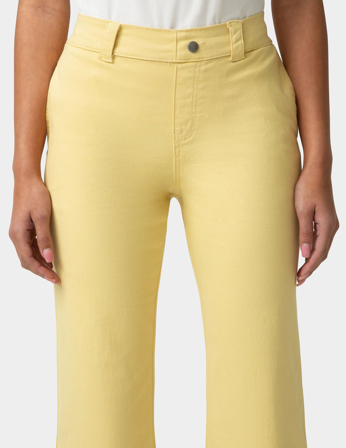 Hue Ultra Stretch Chino Kick Flare Pant - Straw