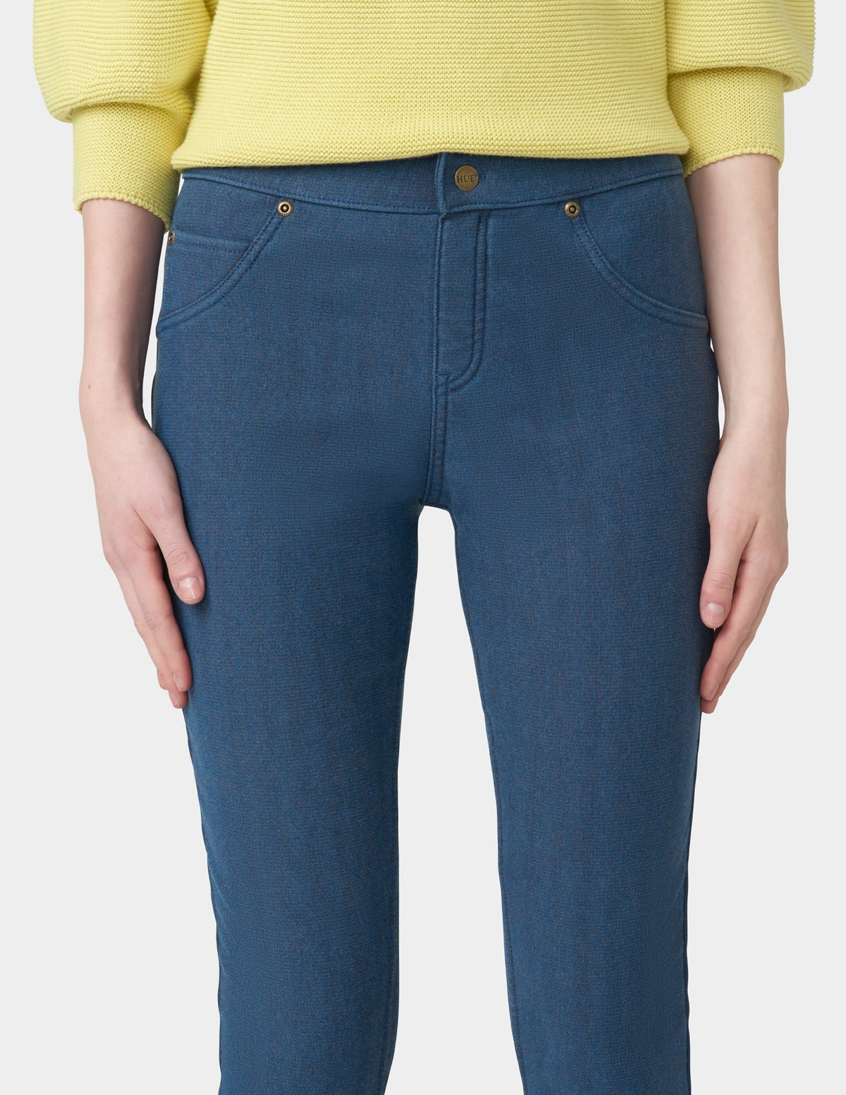 Hue Ultra Soft Fleece Lined Denim Leggings - Medium Wash