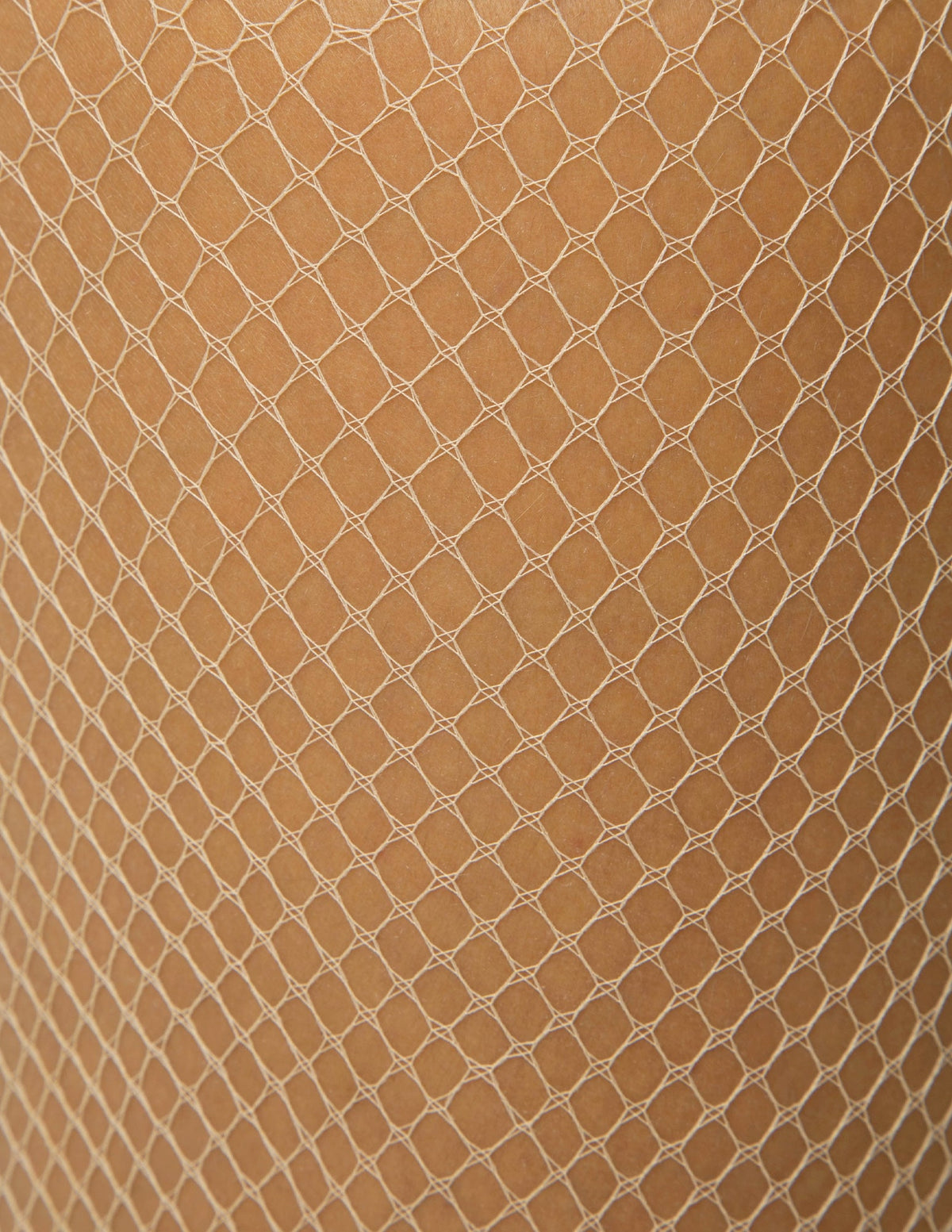 Hue Fishnet Control Top Sheer - Nude