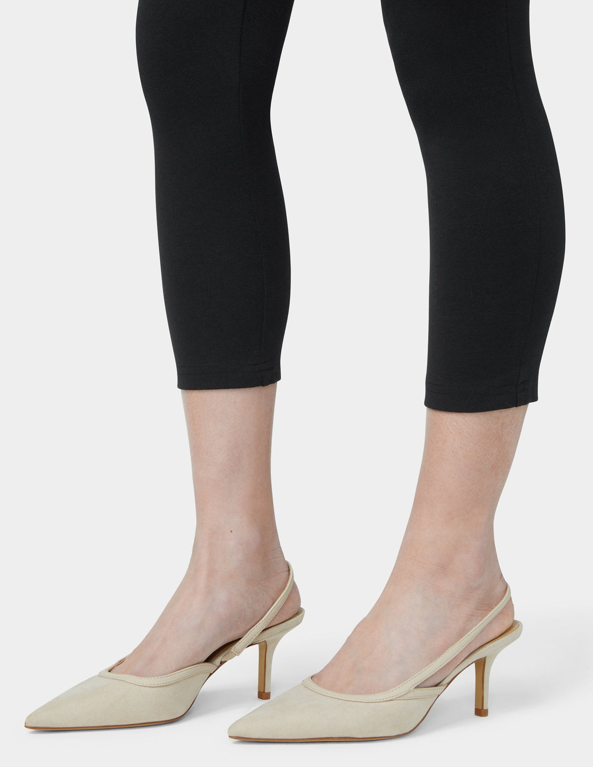 Hue Wide Waistband Blackout Cotton Capri - Black