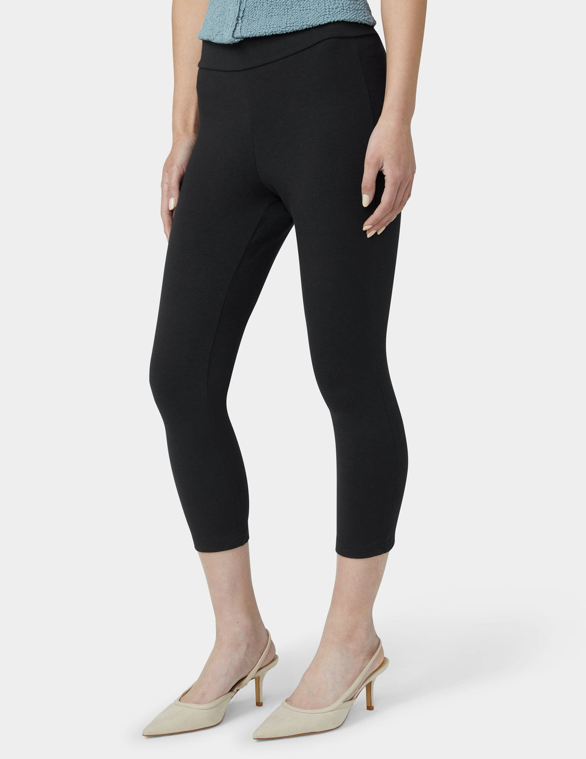 Hue Wide Waistband Blackout Cotton Capri - Black