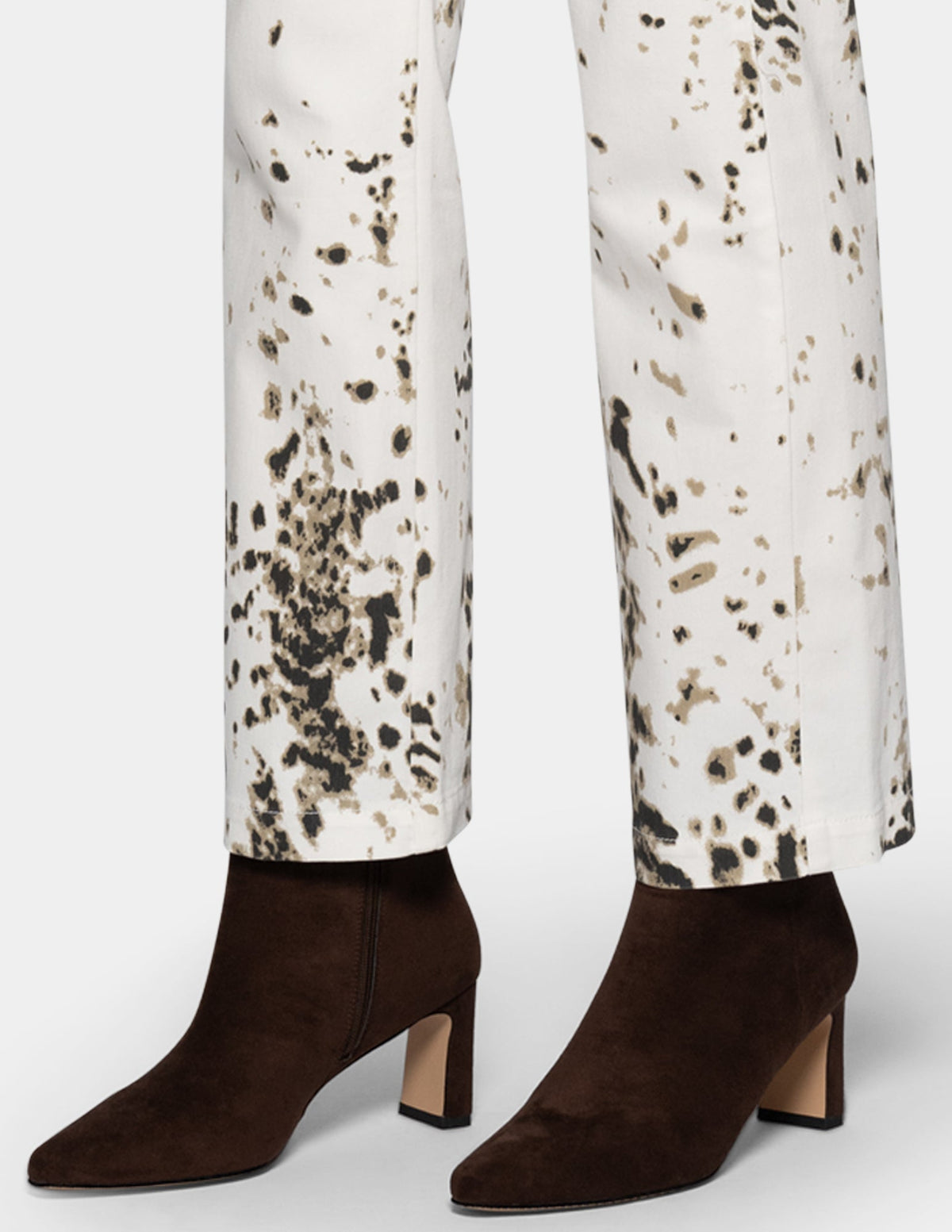 Hue White Pony Straight Leg Pant - White