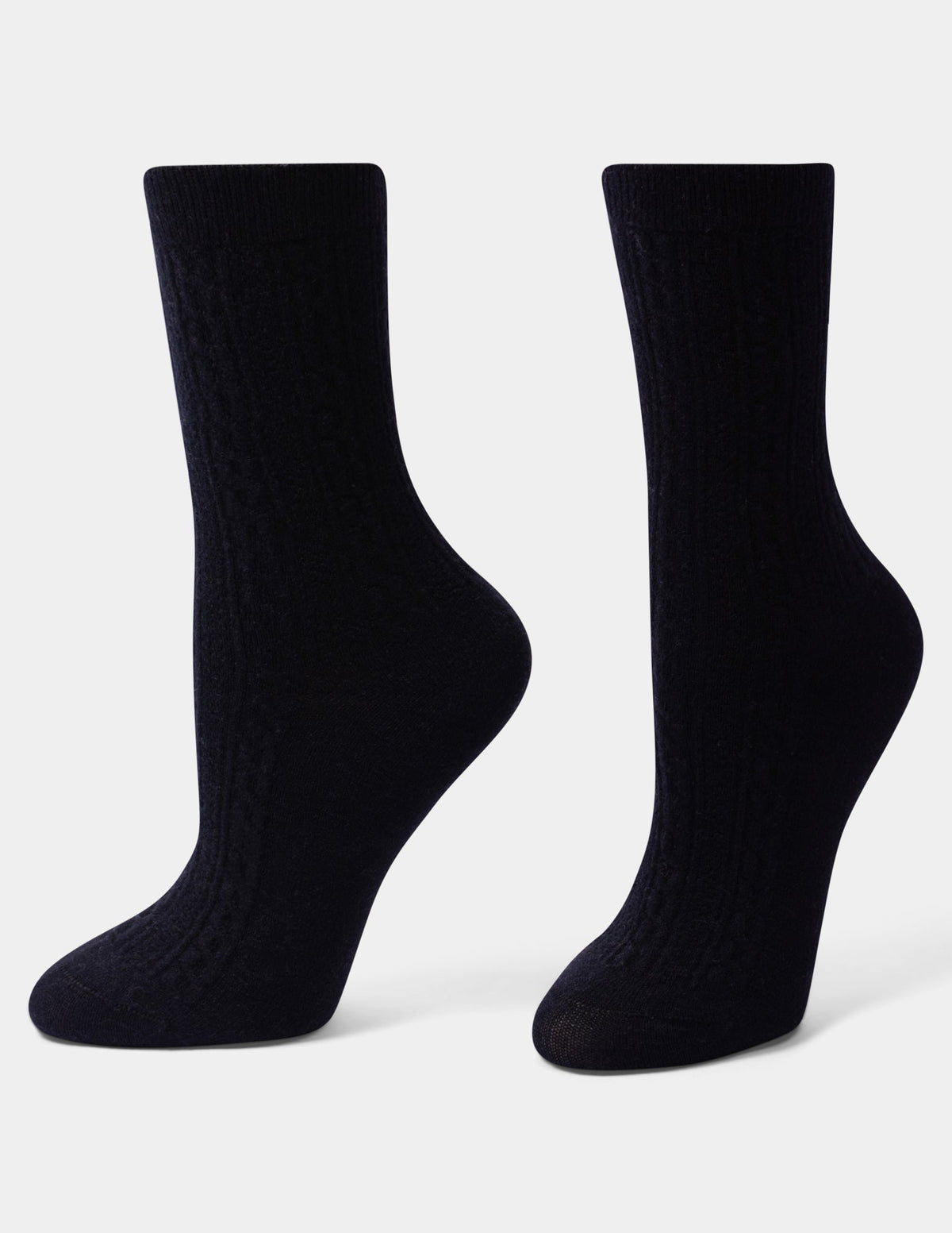 Hue Ribbed Cable Crew - Black