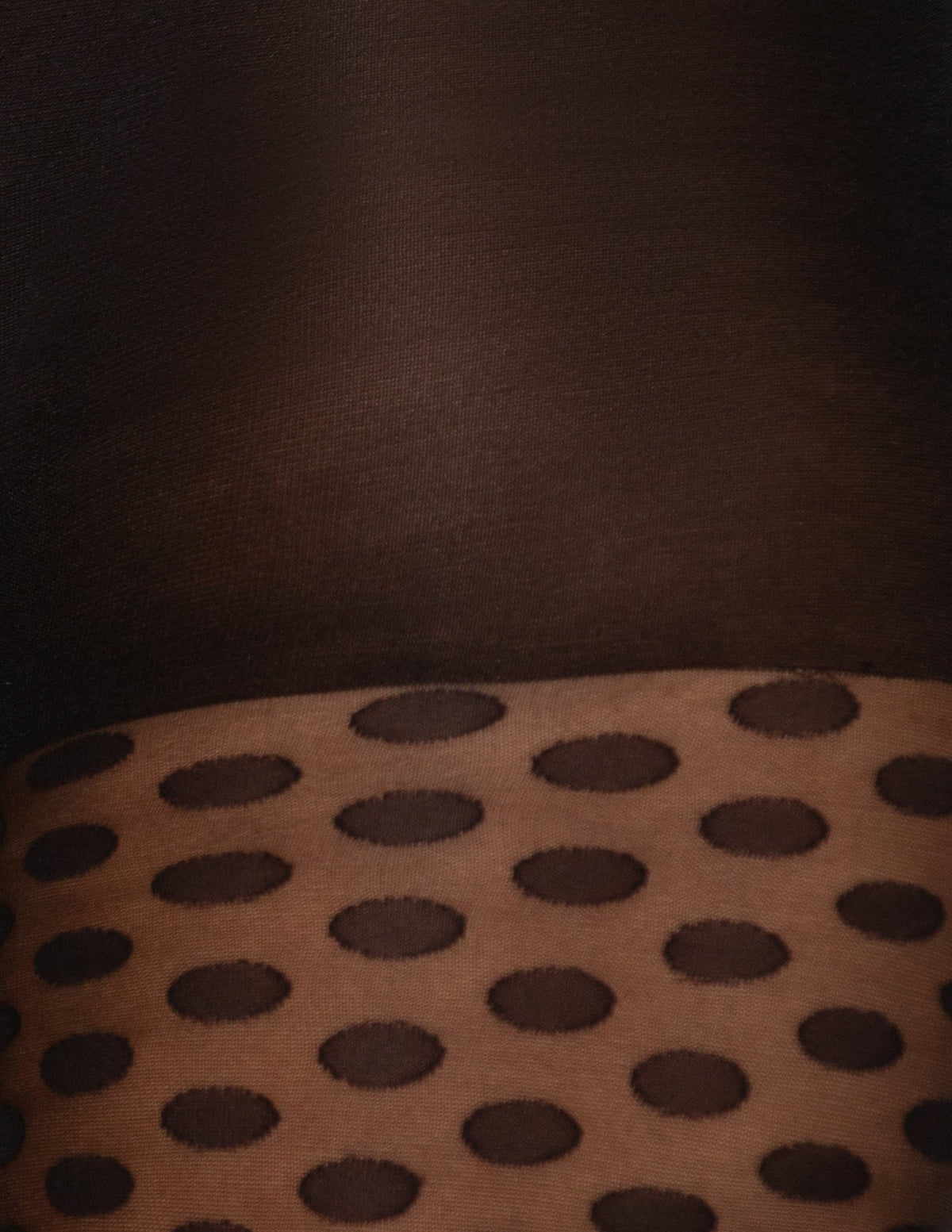 Hue Bold Dot Sheer - Black