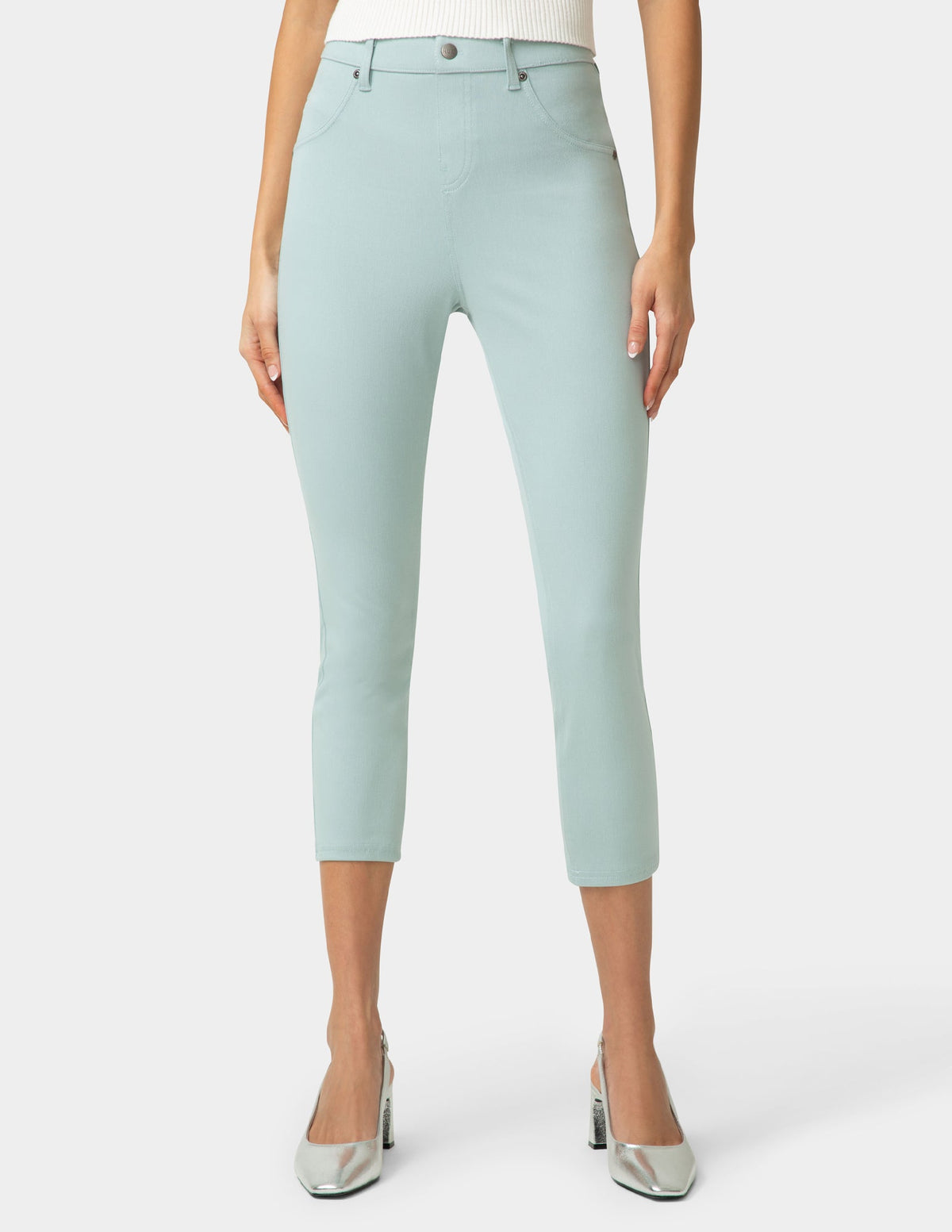 Hue Hi-Rise Ultra Soft Denim Capri Legging - Gray Mist