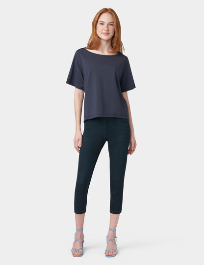 Hue Hi-Rise Ultra Soft Denim Capri Legging - Midnight Rinse