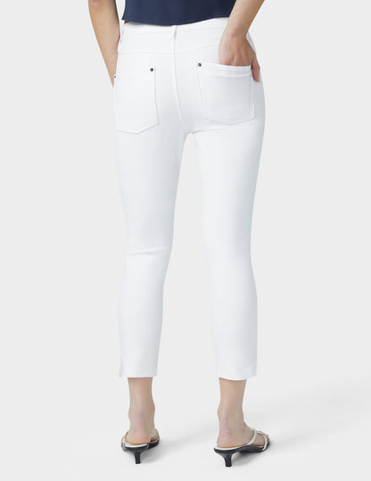 Hue Essential Denim Mid-Rise Capri - White