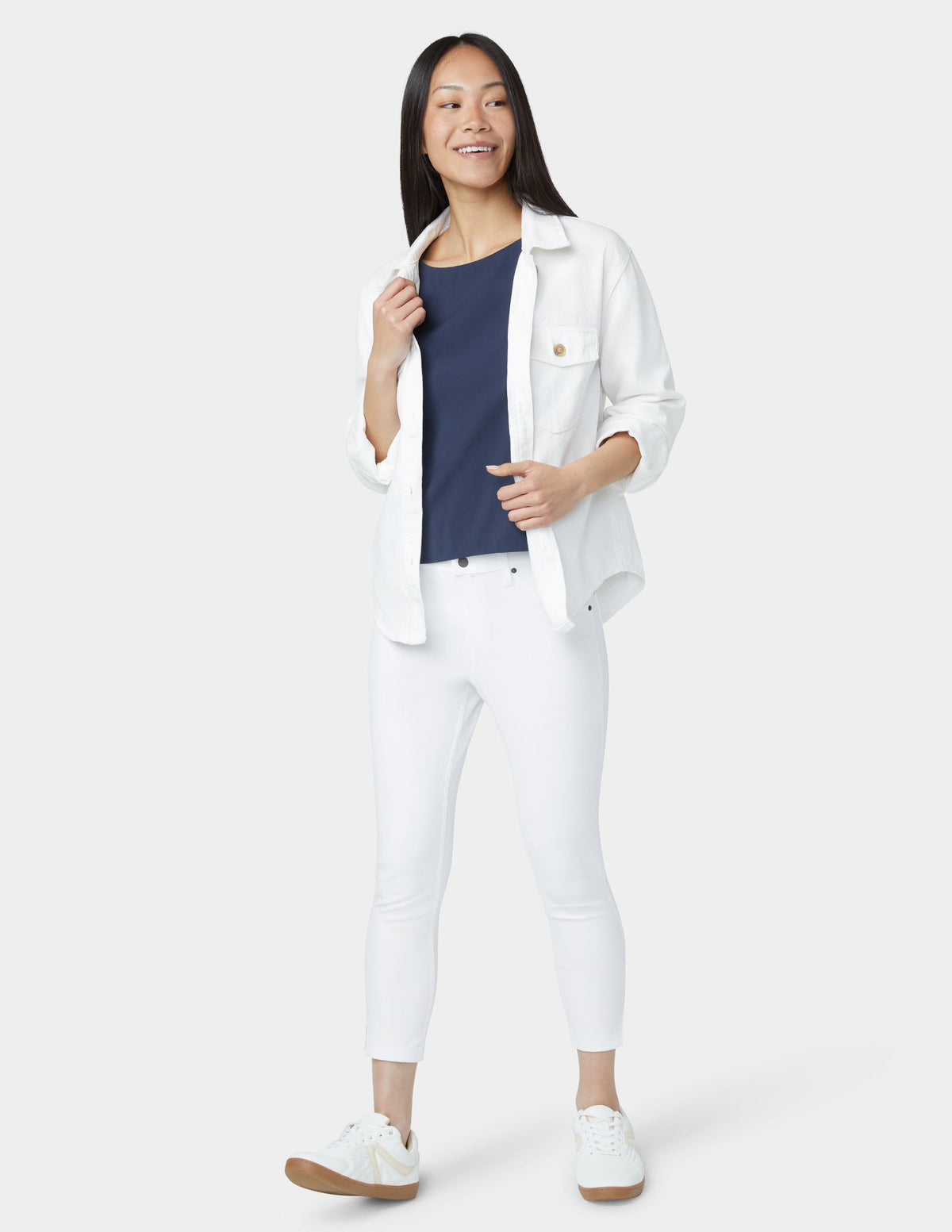 Hue Essential Denim Mid-Rise Capri - White