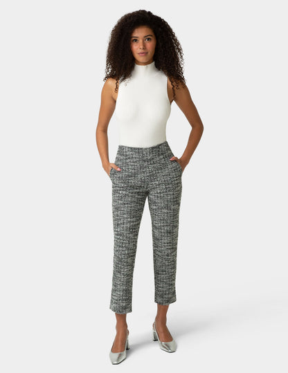 Hue Stretch Boucle Skimmer - Black