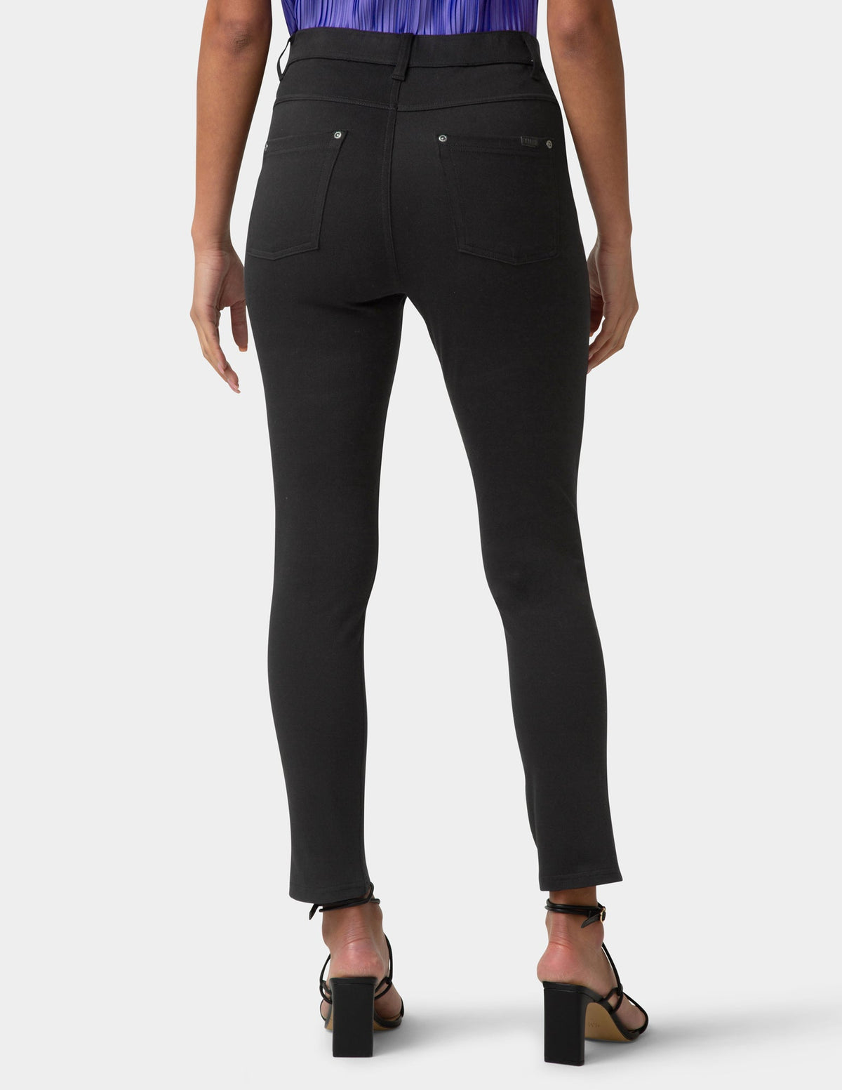 Hue Ultra Soft Denim High Waist Skimmer - Black
