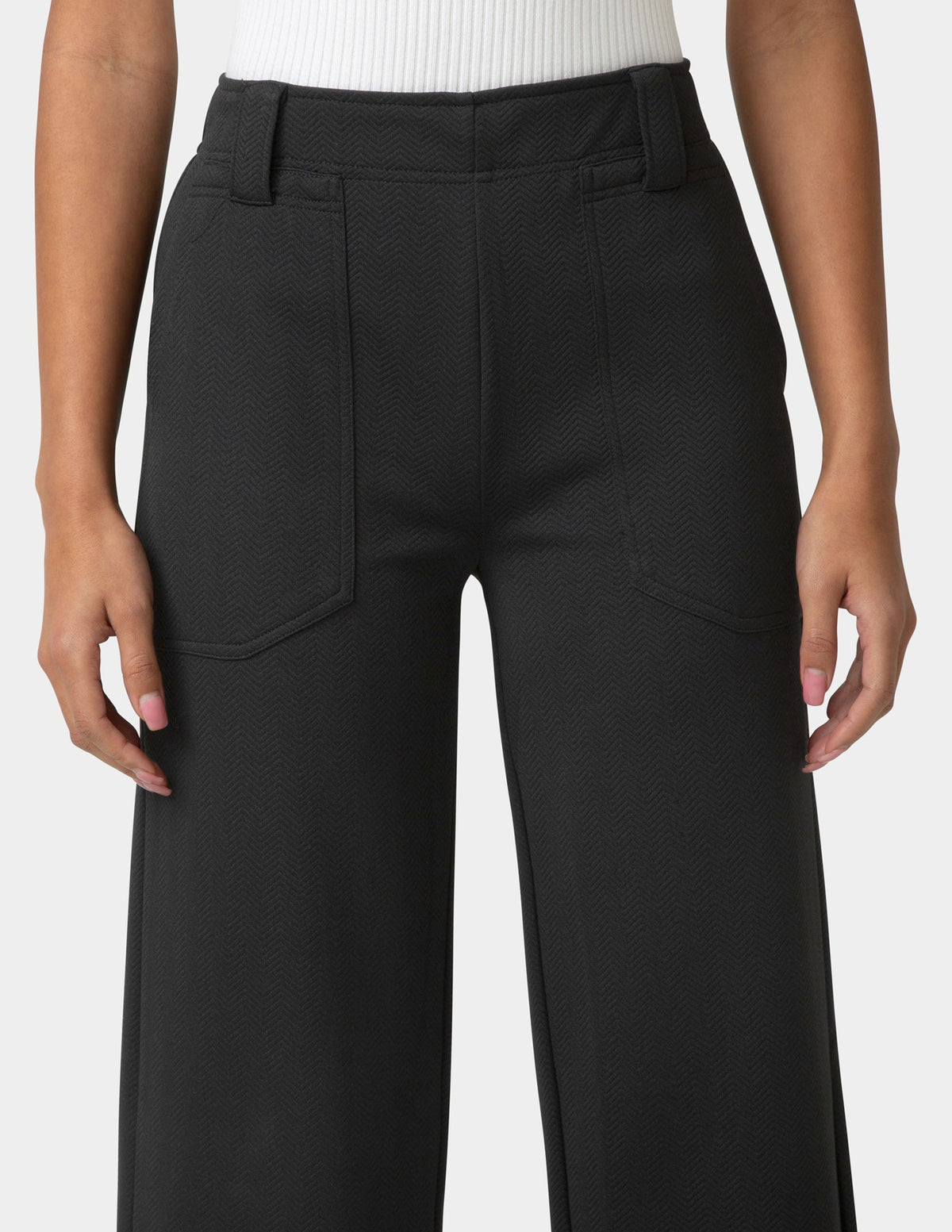 Hue Textured Cropped Wide Leg Pant - Black