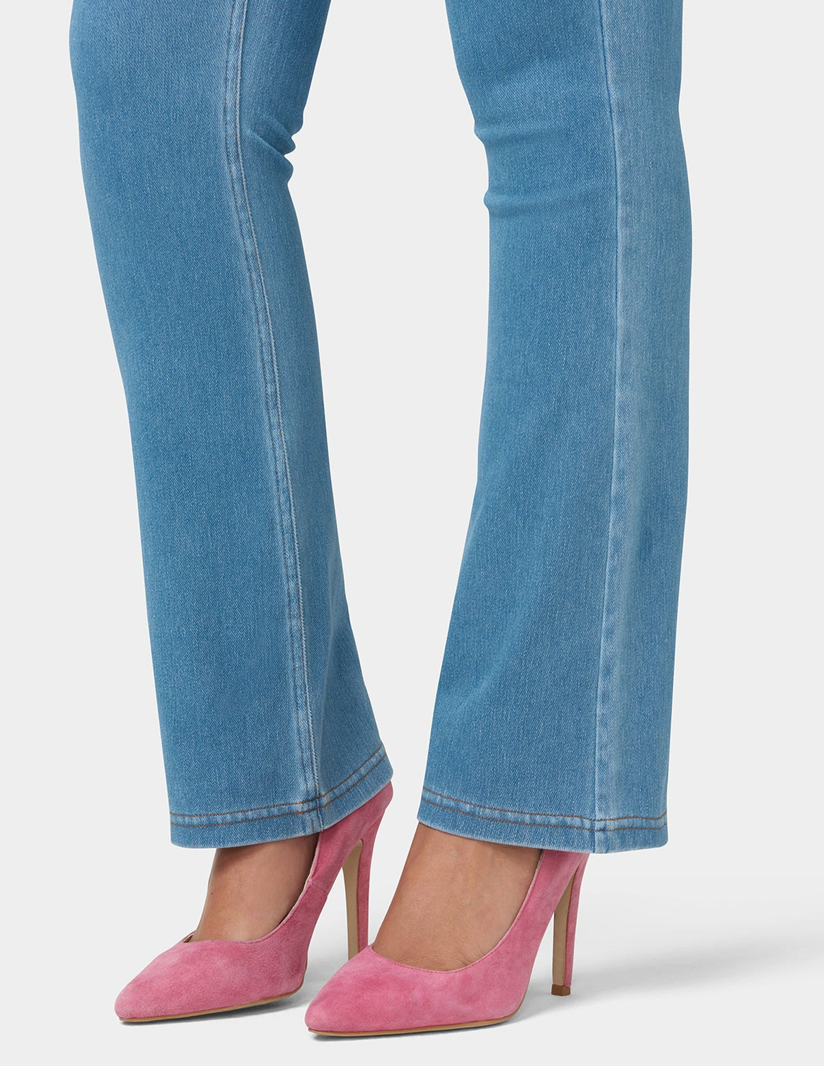 Hue Ultra Soft Denim Baby Bootcut - Sail Blue Wash