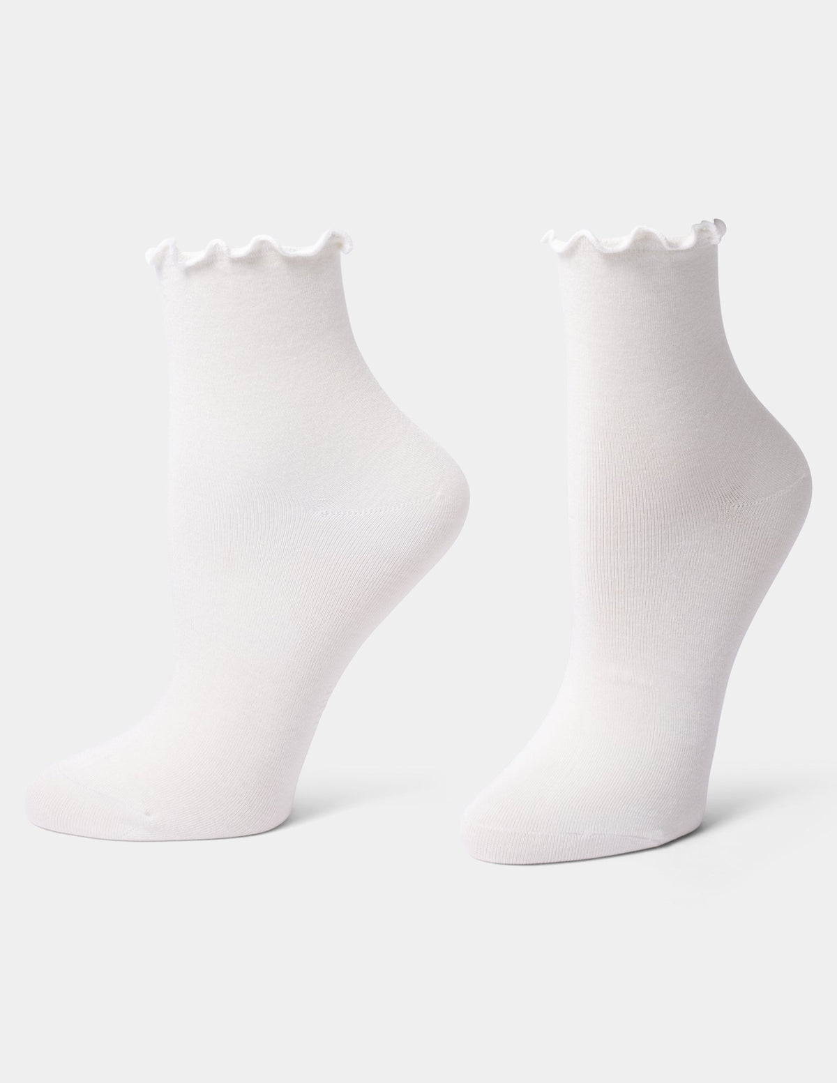 Hue Ruffle Edge Ankle Sock - Ivory
