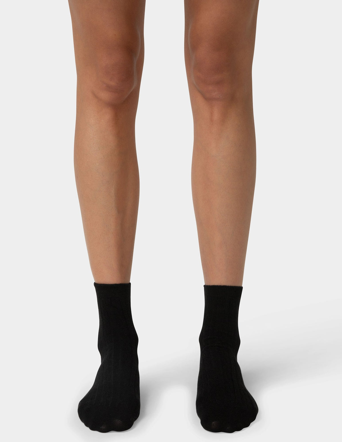 Hue Silk Blend Cable Crew - Black