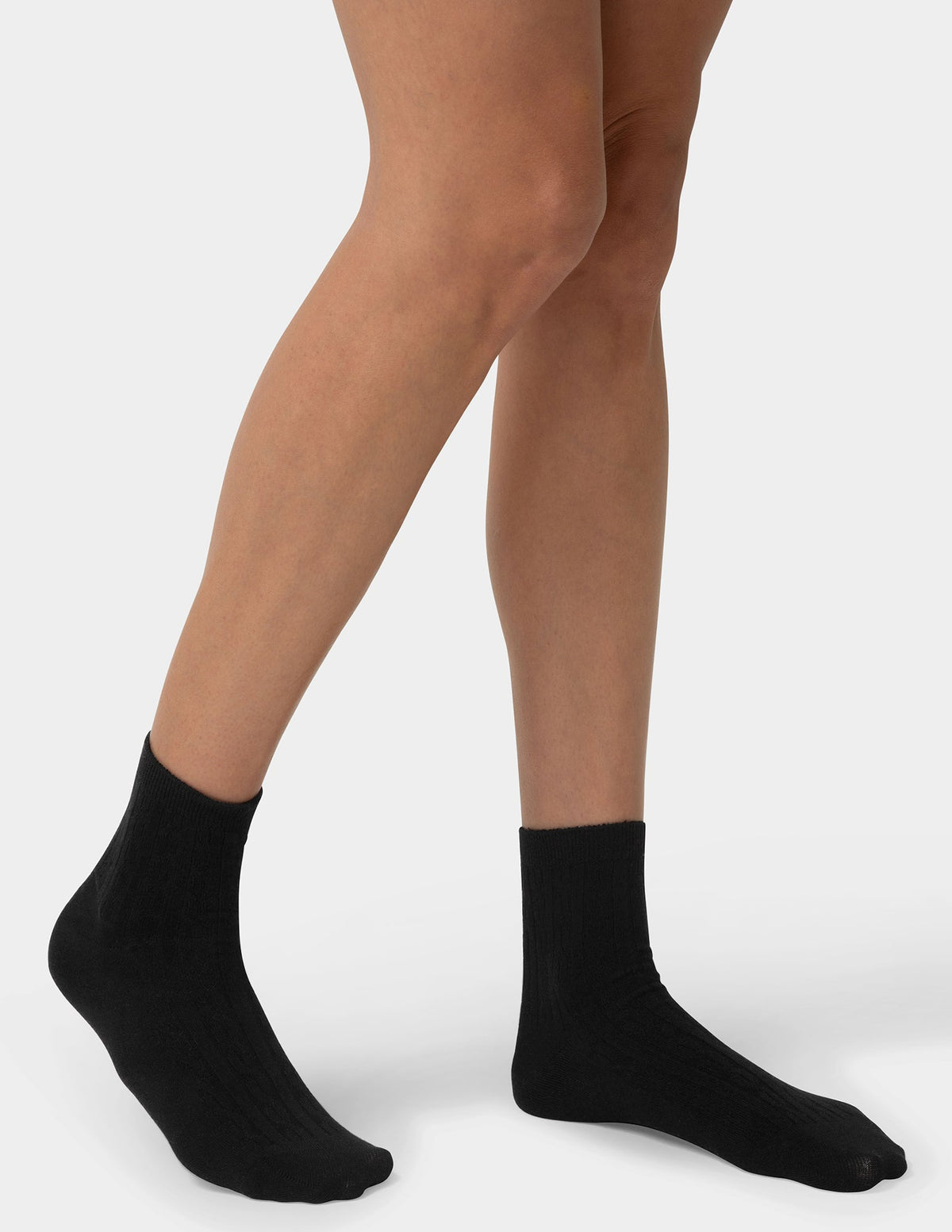 Hue Silk Blend Cable Crew - Black